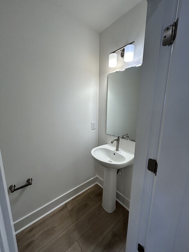 Building Photo - 1329 Maplesmith Wy