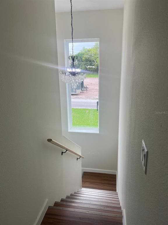 Building Photo - 1207 Crawford Ave