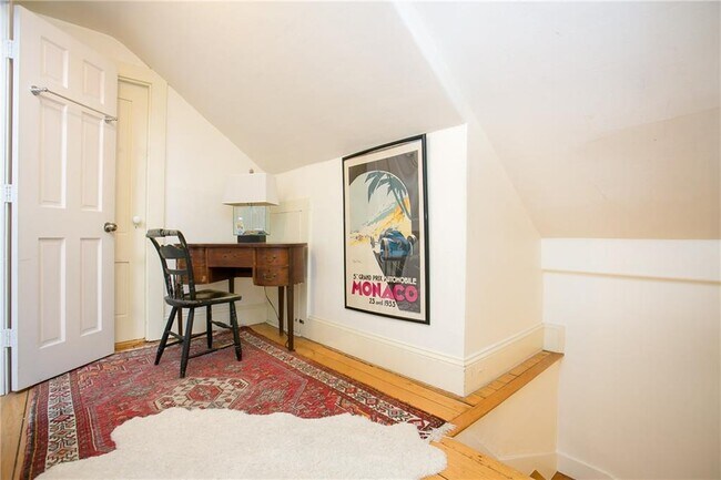 Building Photo - 94 Spring St