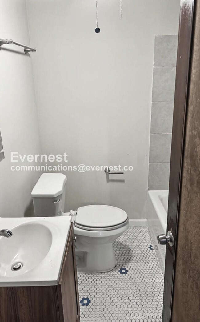 Building Photo - 3391 W 117th St