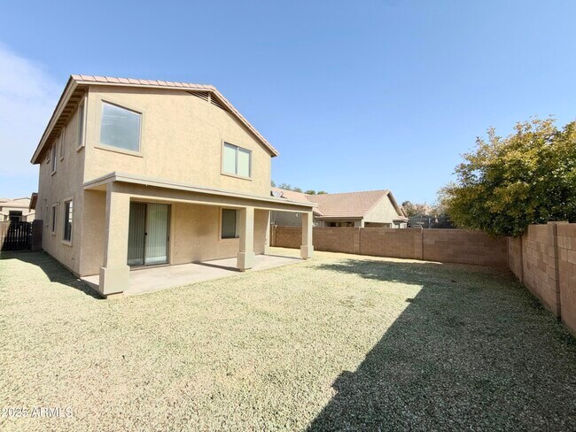 Building Photo - 15029 W Riviera Dr