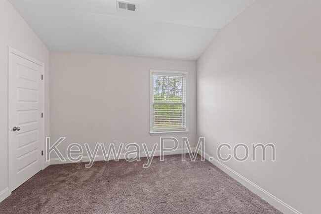 Building Photo - 317 Sumac Trail