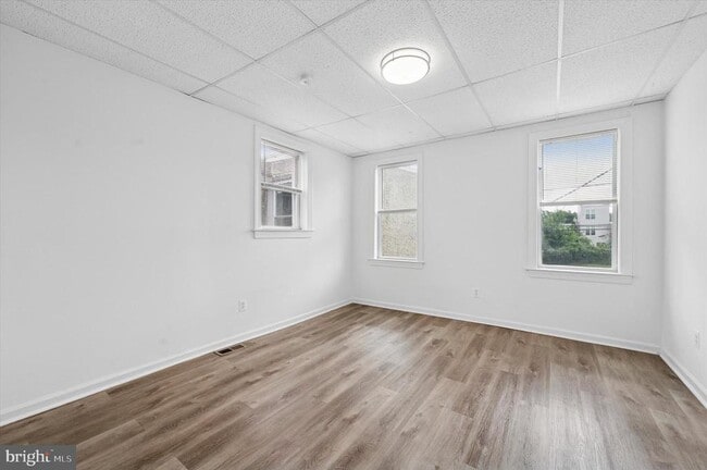 Building Photo - 1610 N 27TH St