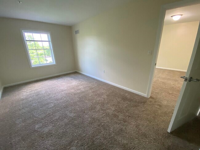 Building Photo - 20 Sentinel Court