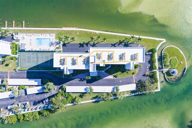 Building Photo - 9397 Midnight Pass Rd