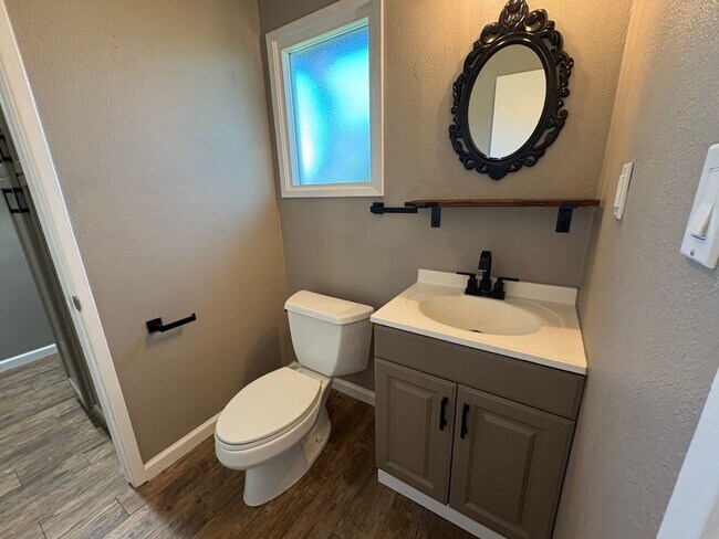 Building Photo - 4945 Mt Alifan Dr