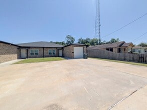 Building Photo - 2925 Pecos St