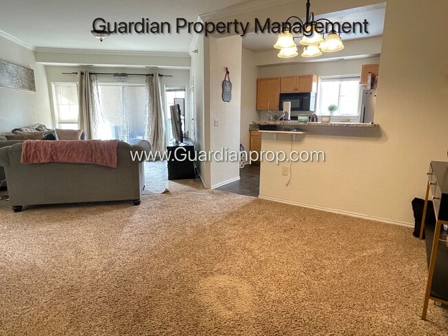 Building Photo - Eden Prairie Southwest Station Condo, 2 Full Baths, 1 Parking Space, Amenity Rich Building