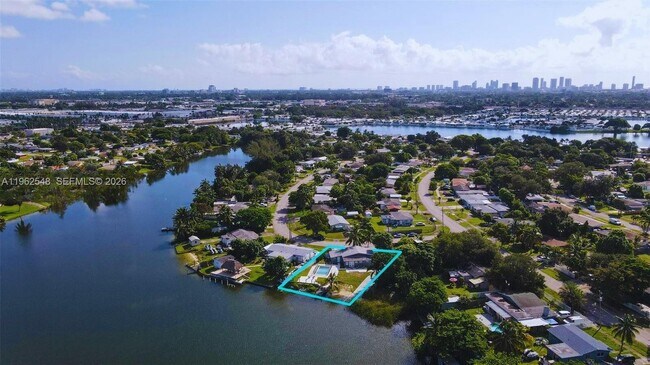 Building Photo - 3621 SW 35th St