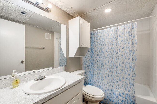 Building Photo - 5536 Boca Raton Blvd