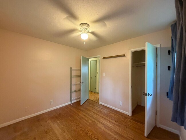 Building Photo - 120 Forrest Dr