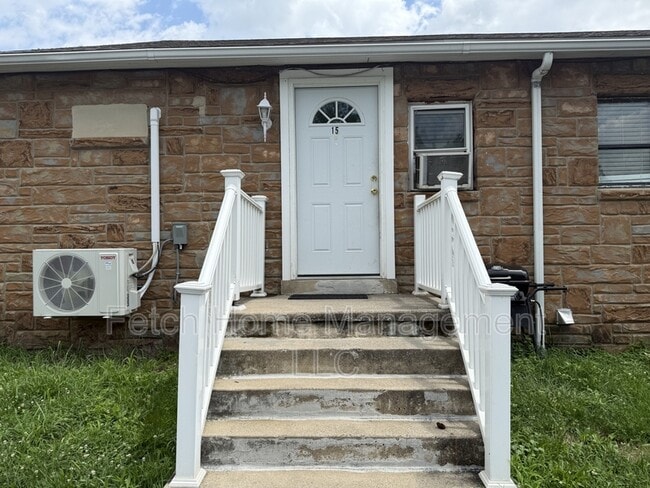 Primary Photo - 10669 Jonestown Rd