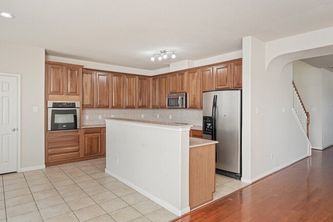 Building Photo - 29650 Legends Green Dr