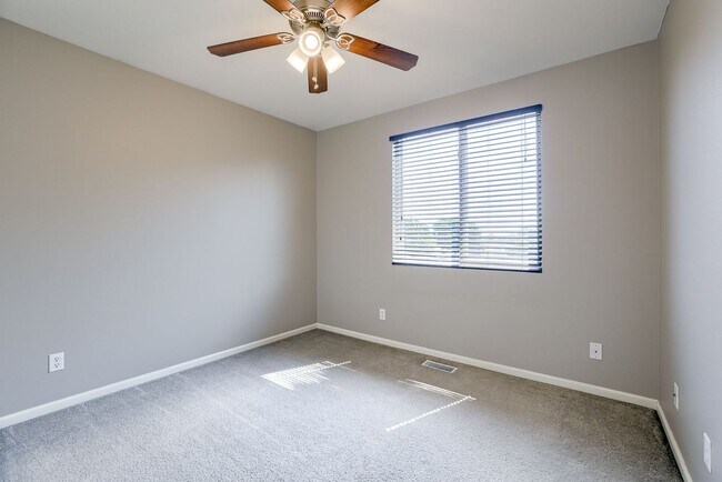 Building Photo - Charming Multi-Level Near Parks and Lakes!!