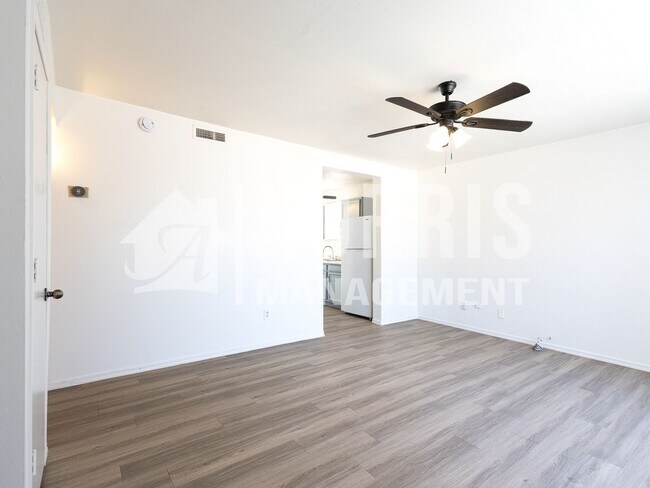 Building Photo - 26405 W Sherbundy Dr