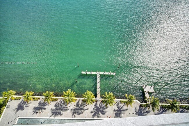 Building Photo - 3131 NE 7th Ave