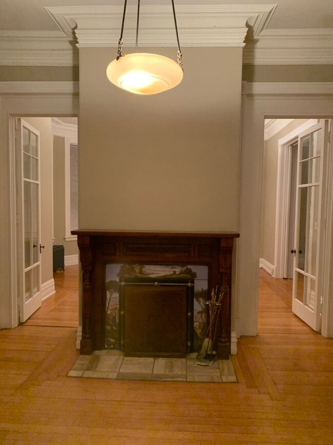 Building Photo - 462 Holly Ave
