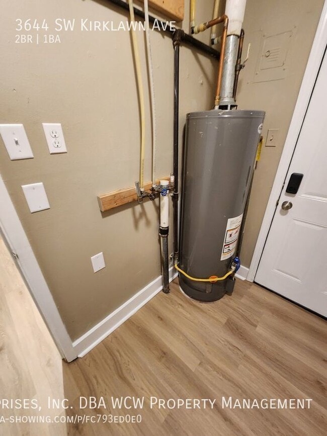 Building Photo - 3644 SW Kirklawn Ave