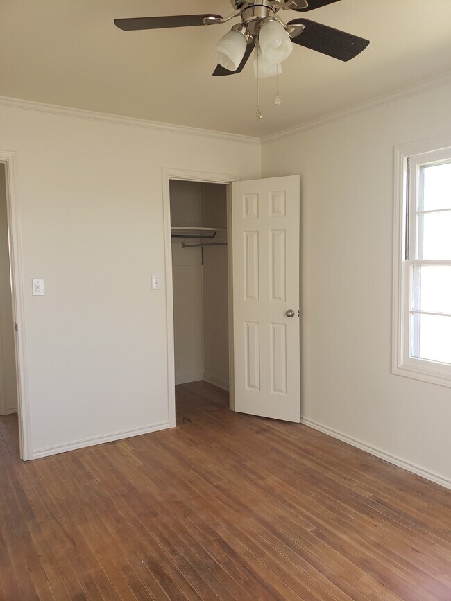 North bedroom 2nd view - 4823 37th St
