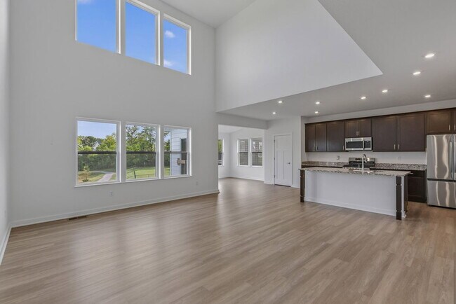 Building Photo - 144 Hanford Ln