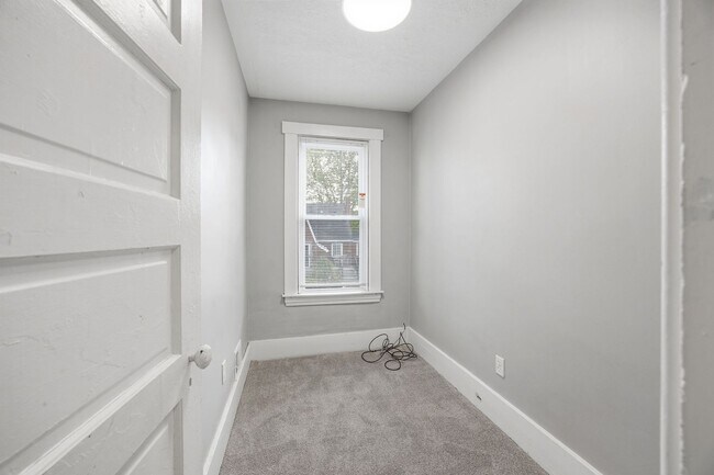 Building Photo - Three-Bedroom Home for Rent in Duquesne