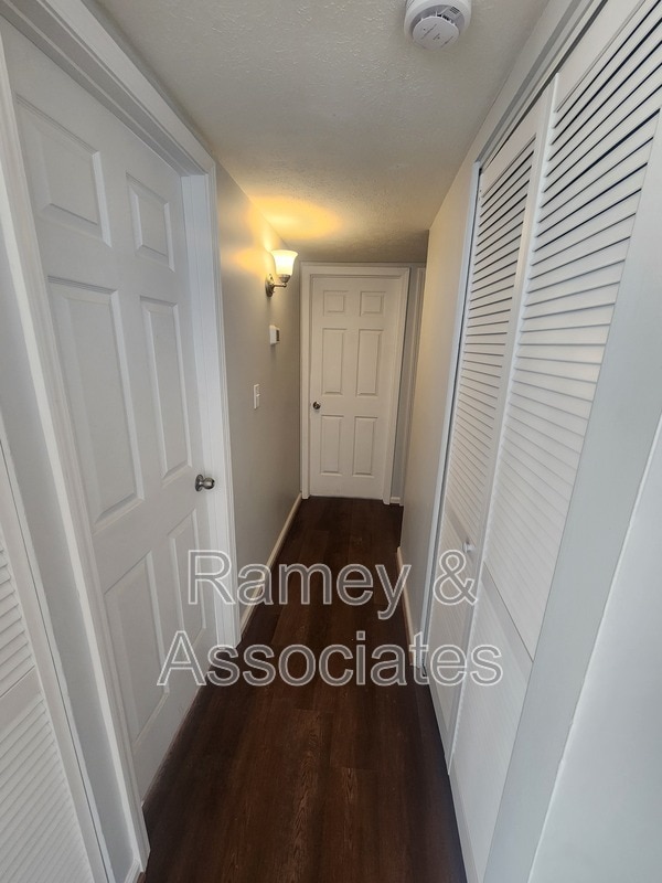 Building Photo - 5703 Chestnutwood Way