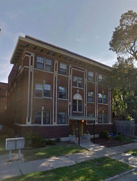 Building Photo - 714 W 37th St
