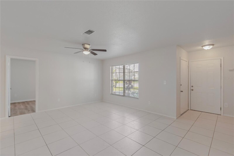 Building Photo - 2813 20th Ave W