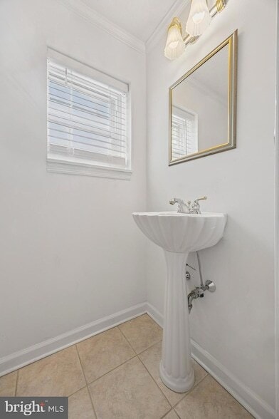 Building Photo - 344 Inwood Rd