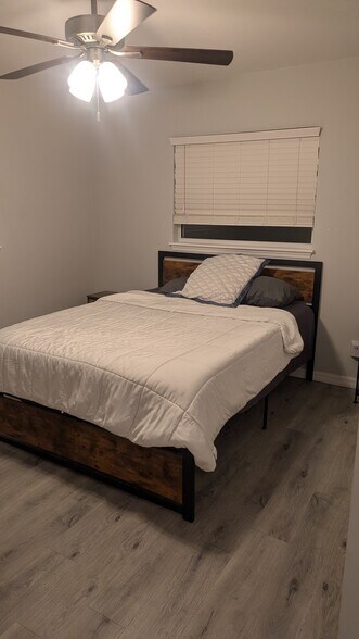 Building Photo - 2042 Harley Ave