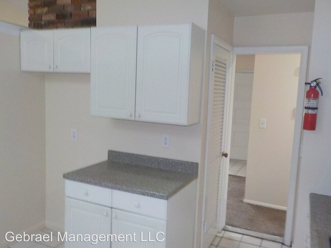 Building Photo - 3 br, 1.5 bath House - 1814 Penbrook Ln