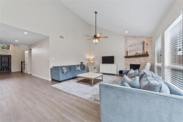 Building Photo - 10520 Canyon Lake View