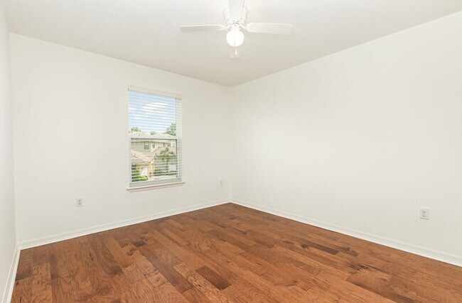 Building Photo - 9026 Paolos Pl