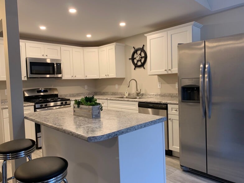 Building Photo - 9 Cascade Rd