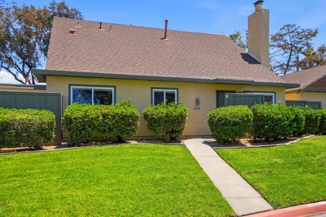 Building Photo - 8879 Hillery Dr