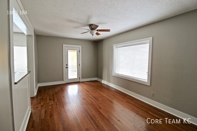 Building Photo - 4328 Roanoke Pkwy