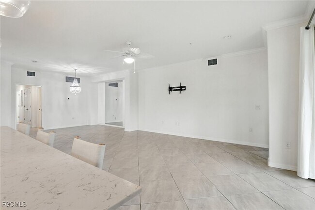 Building Photo - 12039 Hawthorn Lake Dr