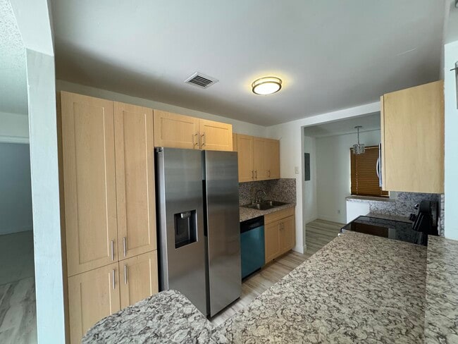 Building Photo - 10317 Pippin Ln