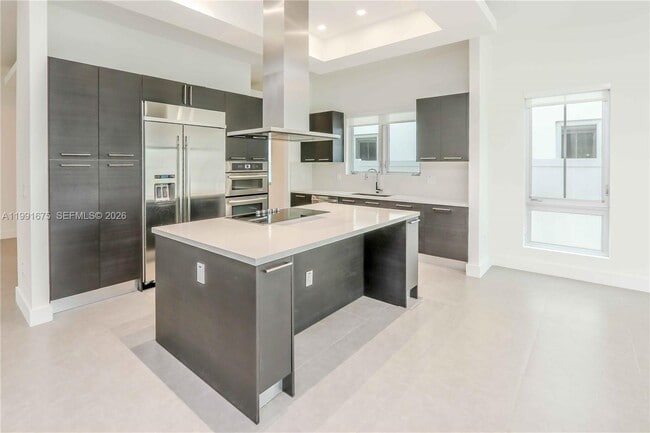 Building Photo - 8250 NW 33rd Terrace