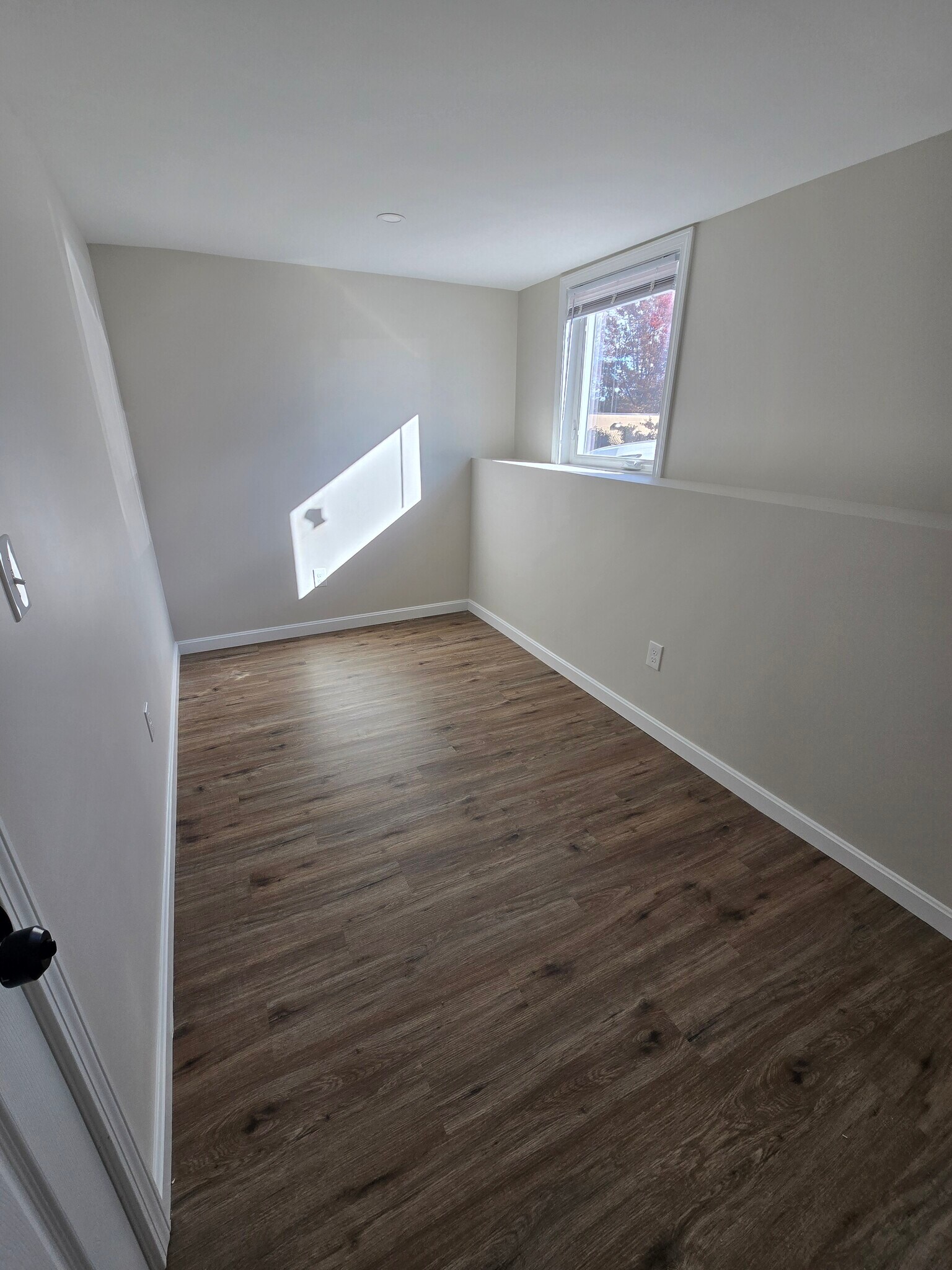 Building Photo - 27 Douglas Ave