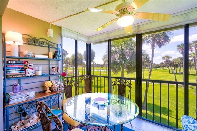 Building Photo - 5564 NE Gulfstream Way