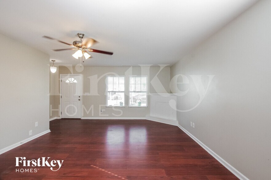 Building Photo - 1425 Logan Patrick Court