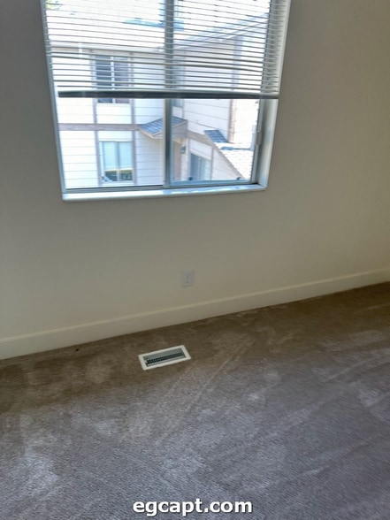 Building Photo - 1249 N 400 E