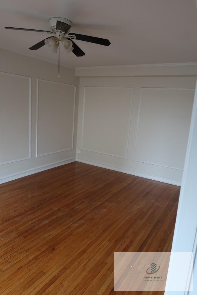 Building Photo - 426 W Briar Pl