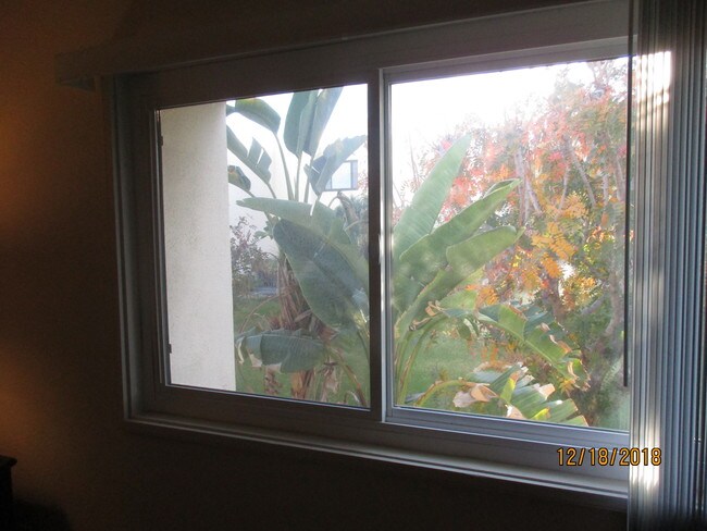 Building Photo - 48728 Desert Flower Dr