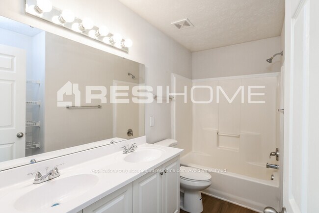 Building Photo - HOME FOR RENT!!