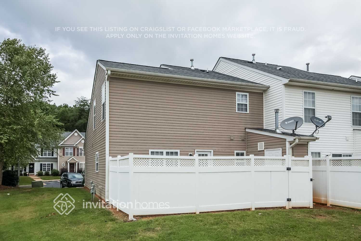 Building Photo - 4200 Youngstown Dr