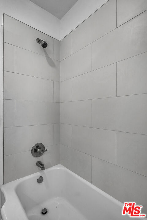 Building Photo - 1091 Palm Terrace