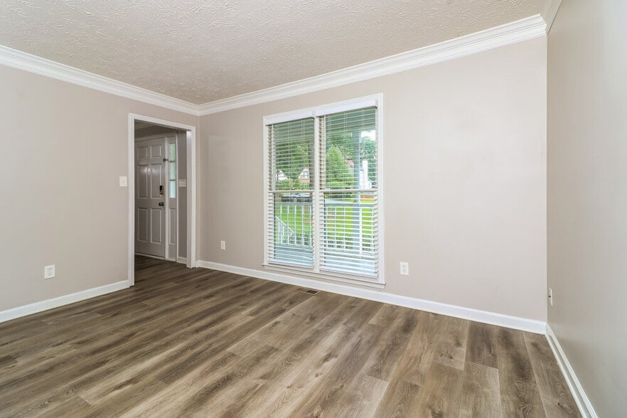 Building Photo - 2306 Brafton Ct NW