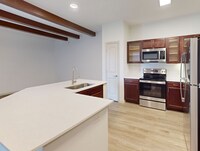 Building Photo - 3194 Parkwood Blvd